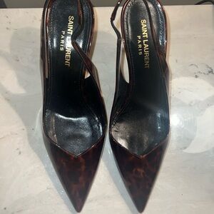Authentic Yves Saint Laurent Pumps Size 37 (7)